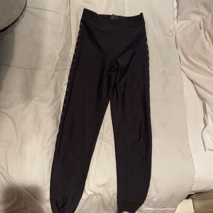 Black leggings with stars